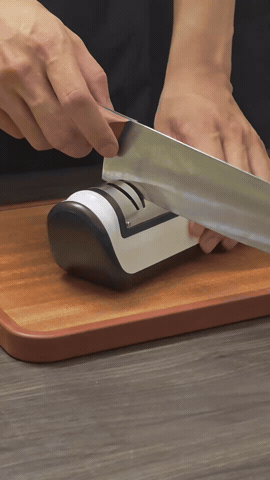 Afilador eléctrico en uso